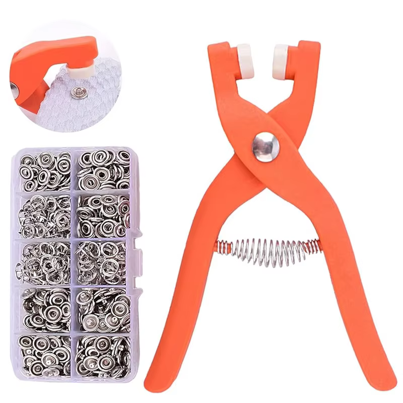 Kit com 200 Botões de Pressão e Alicate de Fixação de 5 Garras para Roupas, Artesanato e Sem Costura