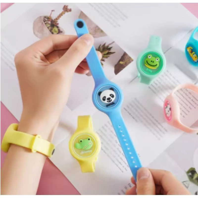 Pulseira Repelente Eletrônica para Crianças com Luz LED Suave Recarregável por USB Proteção Noturna Sem Produtos Químicos